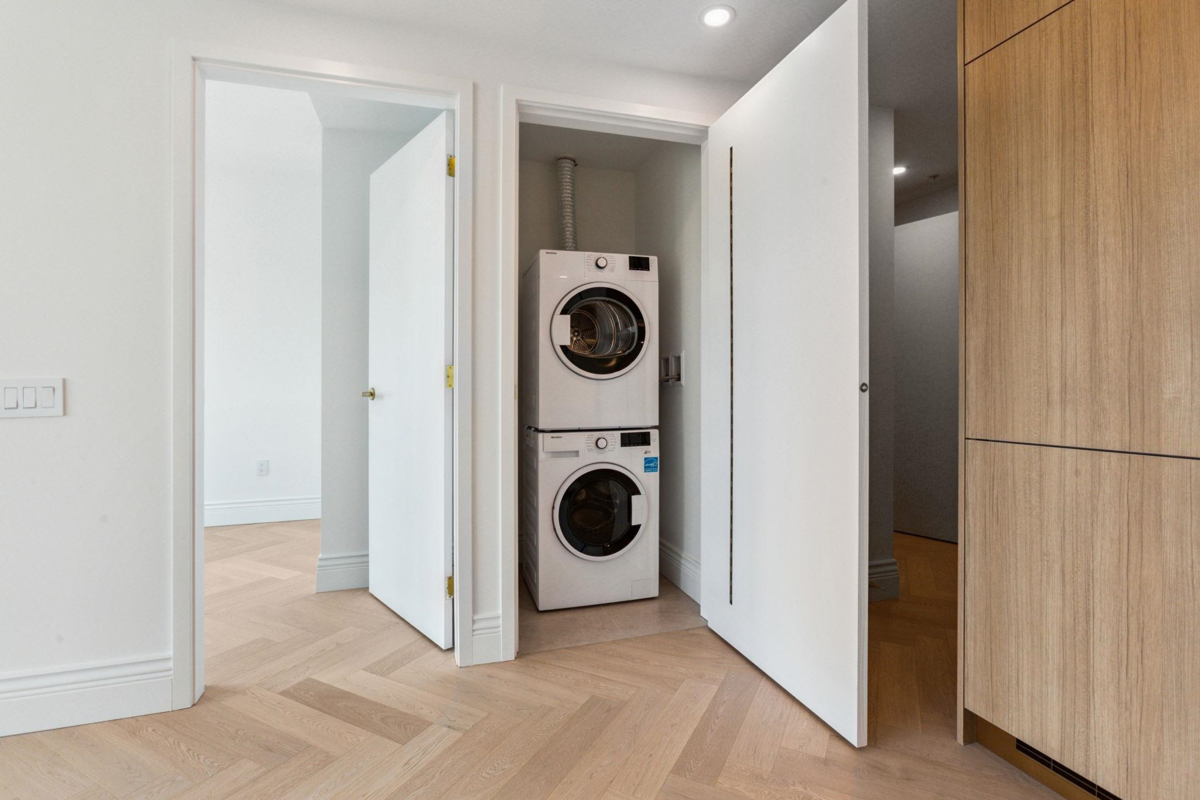 Walk-In Closet Photo of 303 2096 W 47th Avenue, Vancouver, BC