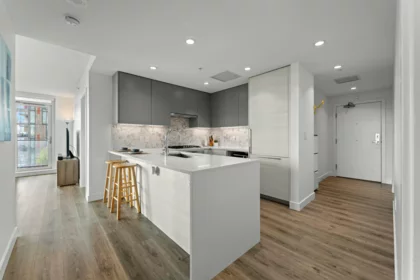 807 8181 Chester Street, Vancouver, BC, Vancouver — Apartment/Condo for sale