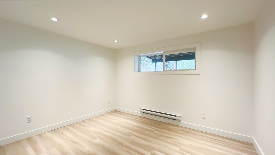 Aerial View of 316 W Queens Road, North Vancouver, BC