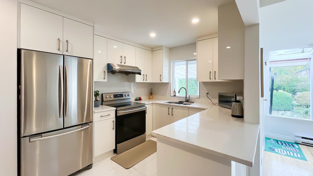 Bedroom 4 Photo of 316 W Queens Road, North Vancouver, BC