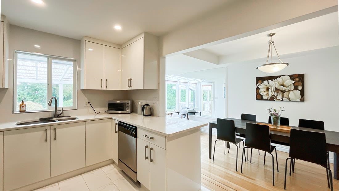 Guest Bathroom Photo of 316 W Queens Road, North Vancouver, BC