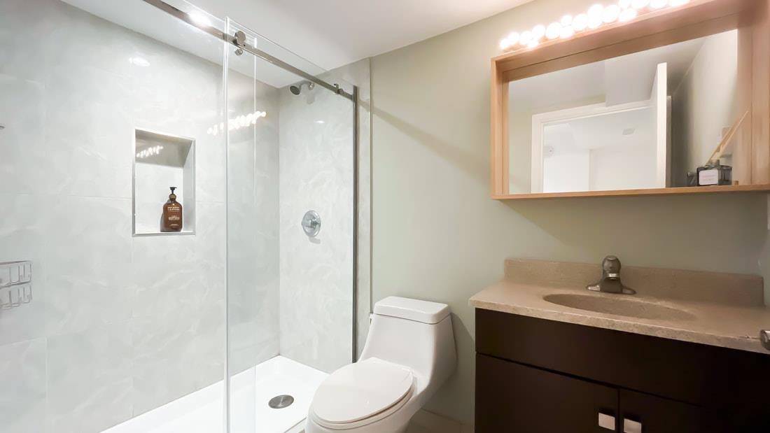 Outdoor Kitchen Photo of 316 W Queens Road, North Vancouver, BC