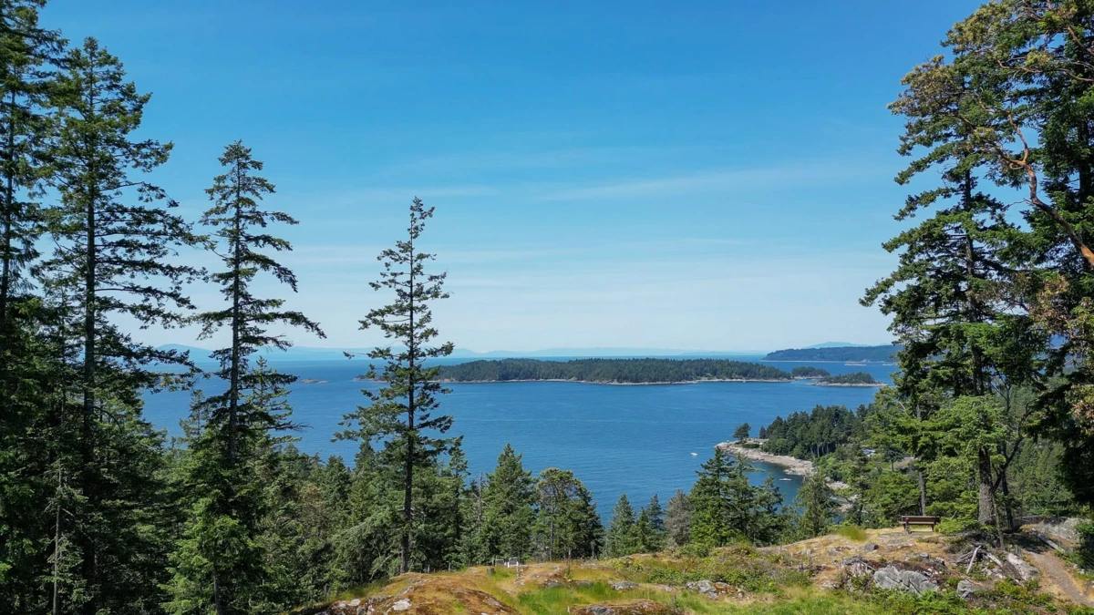 Loft / Bonus Room Photo of 1673 Evergreen Lane, Bowen Island, BC