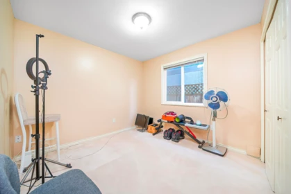 Garden / Landscaping Photo of 12580 Harrison Avenue, Richmond, BC