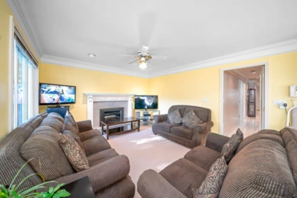 Hot Tub / Spa Photo of 12580 Harrison Avenue, Richmond, BC