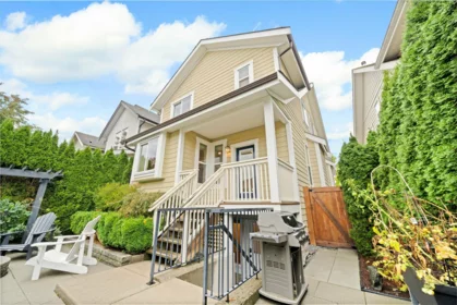 Garden / Landscaping Photo of 9445 Kanaka Street, Langley, BC