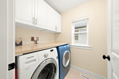 Guest Bathroom Photo of 9445 Kanaka Street, Langley, BC