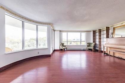Kitchen Photo of 701 7680 Granville Avenue, Richmond, BC
