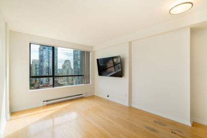 1704 1189 Howe Street, Vancouver, BC, Vancouver — Apartment/Condo for sale