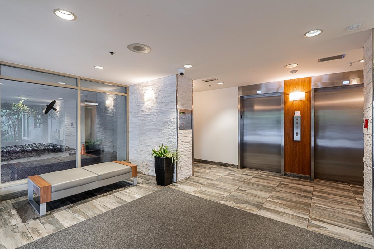 Dining Area Photo of 402 728 Farrow Street, Coquitlam, BC