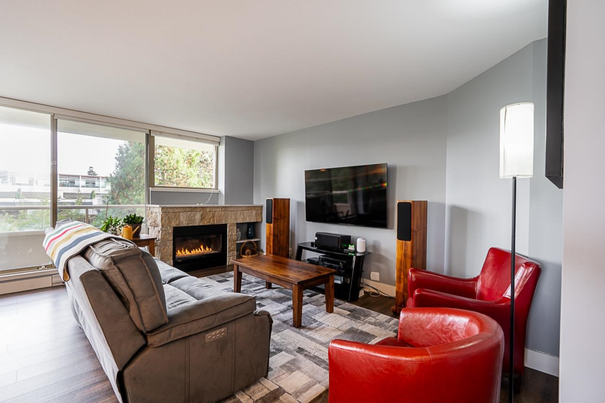 Guest Bathroom Photo of 402 728 Farrow Street, Coquitlam, BC