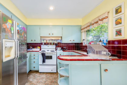 Kitchen Island Photo of 470 W 46th Avenue, Vancouver, BC