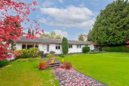Swimming Pool Photo of 470 W 46th Avenue, Vancouver, BC