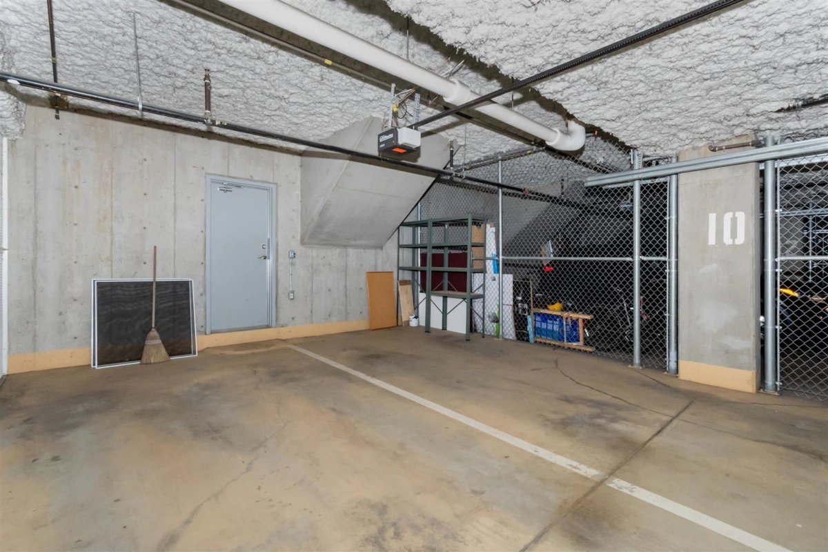 Guest Bathroom Photo of 765 W 42nd Avenue, Vancouver, BC