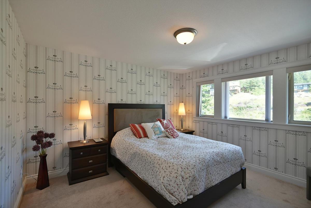 Basement Recreation Room Photo of 52 4622 Sinclair Bay Road, Garden Bay, BC