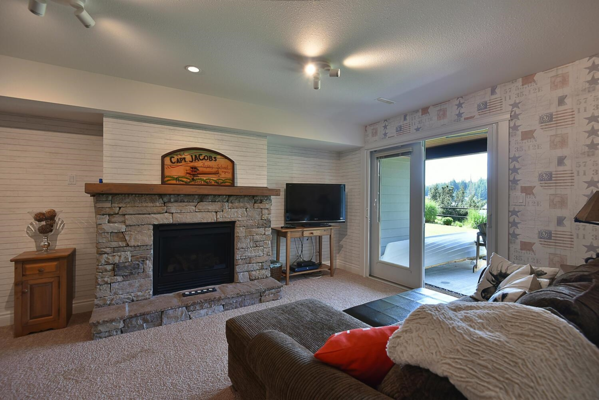 Front Yard Photo of 52 4622 Sinclair Bay Road, Garden Bay, BC