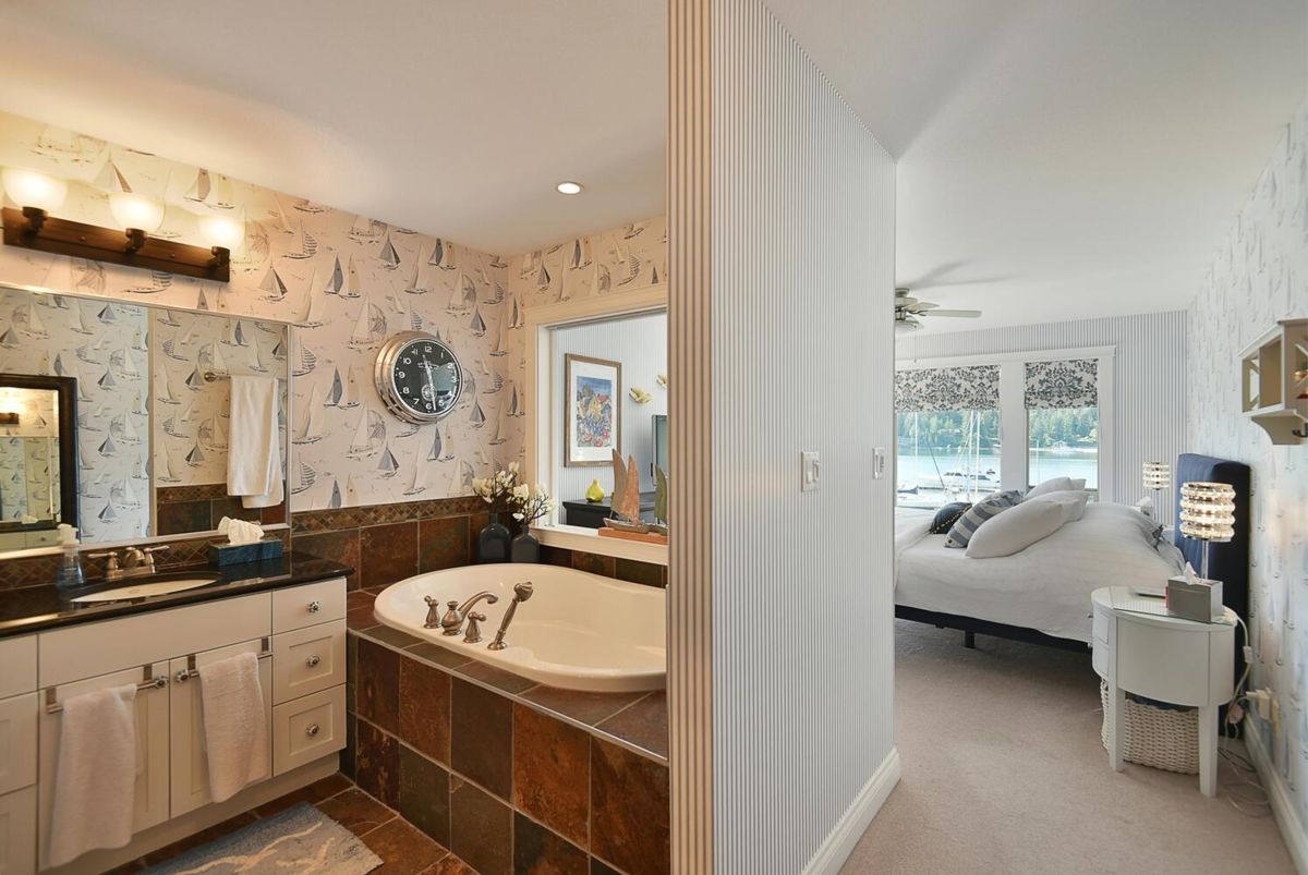 Laundry Room Photo of 52 4622 Sinclair Bay Road, Garden Bay, BC