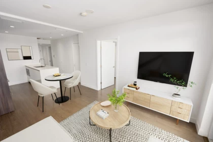 829 8133 Cook Road, Richmond, BC, Brighouse — 1 bed apartment/condo for sale