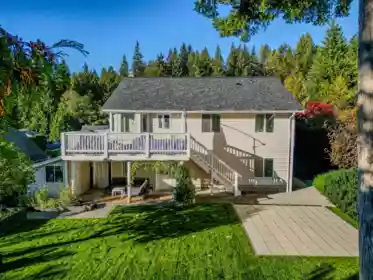 1000 Pia Road, Squamish, BC, Squamish — Single Family Residence for sale