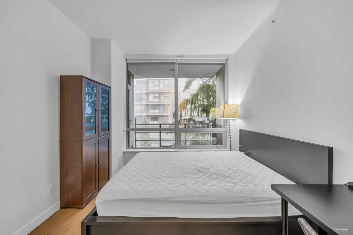 Hallway Photo of 1005 9080 University Crescent, Burnaby, BC