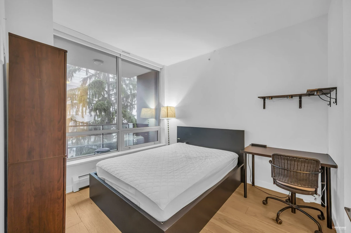 Mudroom Photo of 1005 9080 University Crescent, Burnaby, BC