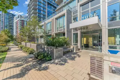1005 9080 University Crescent, Burnaby, BC, Burnaby — Apartment/Condo for sale