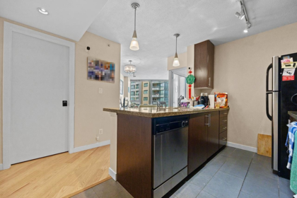 907 58 Keefer Place, Vancouver, BC, Vancouver — Apartment/Condo for sale