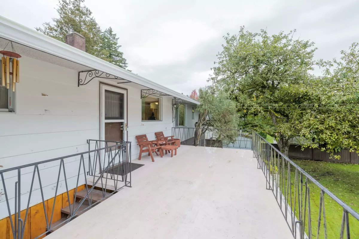 Backyard Photo of 10921 142a Street, Surrey, BC