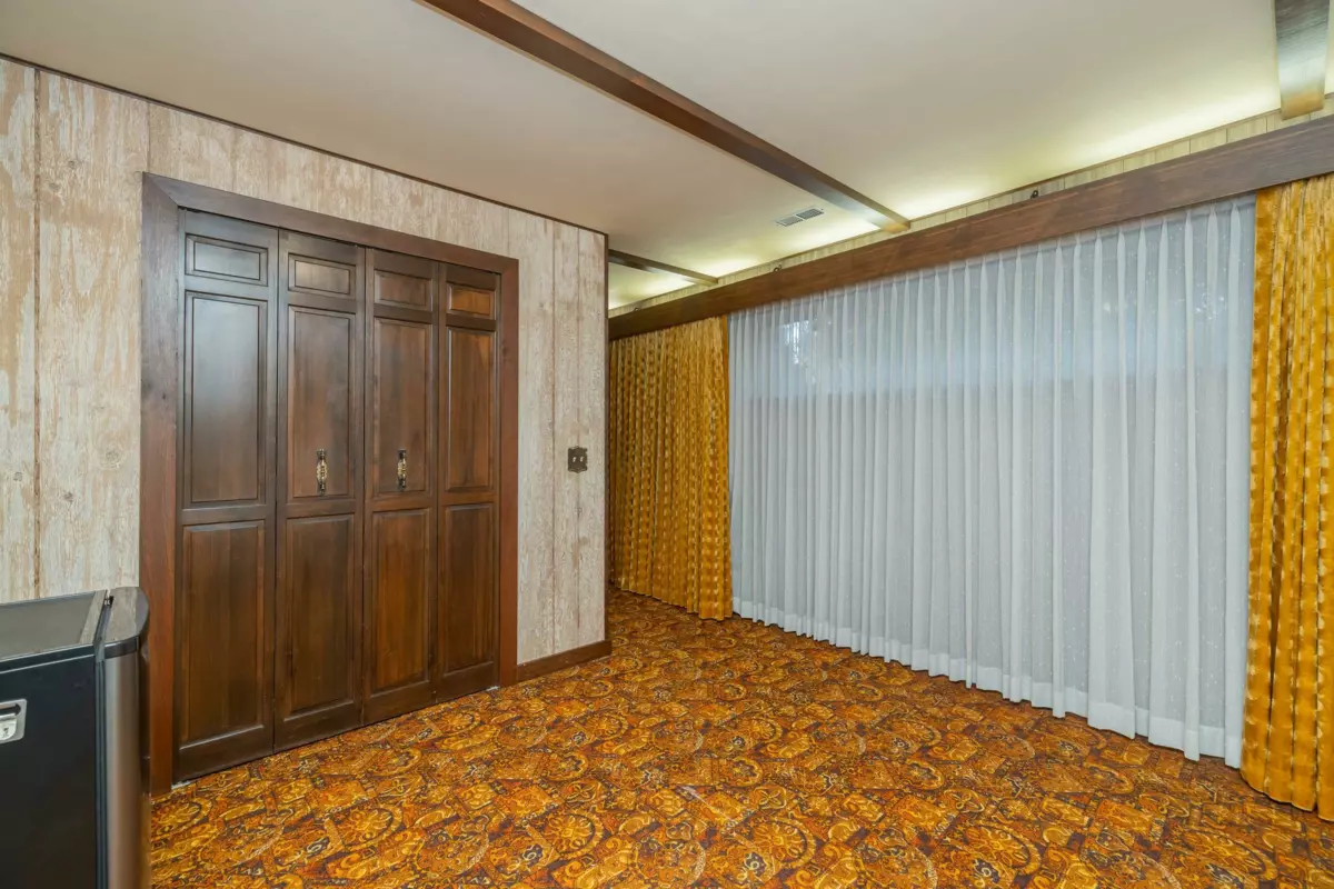 Entry Foyer Photo of 10921 142a Street, Surrey, BC