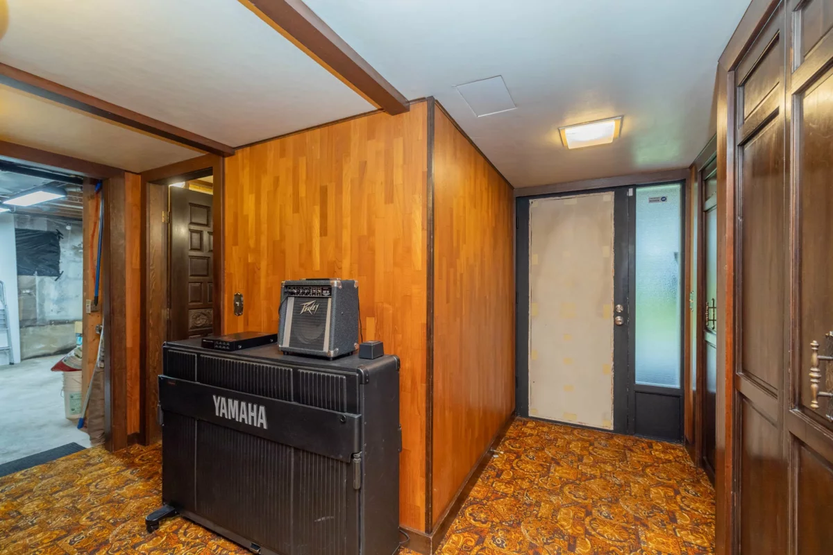 Hallway Photo of 10921 142a Street, Surrey, BC