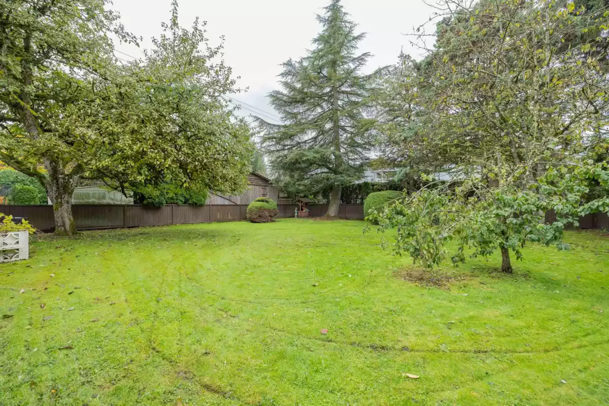 Outdoor Kitchen Photo of 10921 142a Street, Surrey, BC