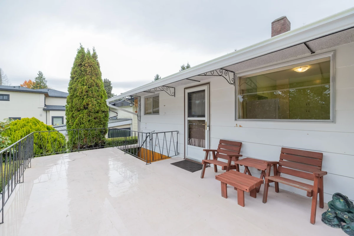 Outdoor Patio Photo of 10921 142a Street, Surrey, BC
