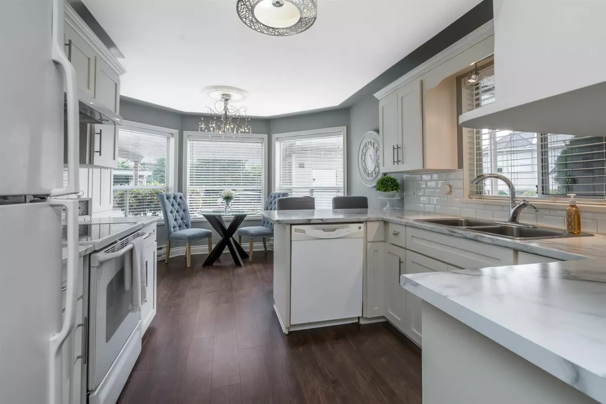 Walk-In Closet Photo of 5 3380 Gladwin Road, Abbotsford, BC