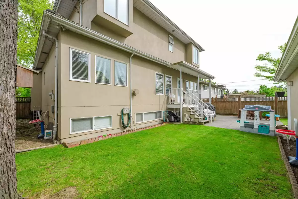Aerial View of 6271 Arlington Street, Vancouver, BC