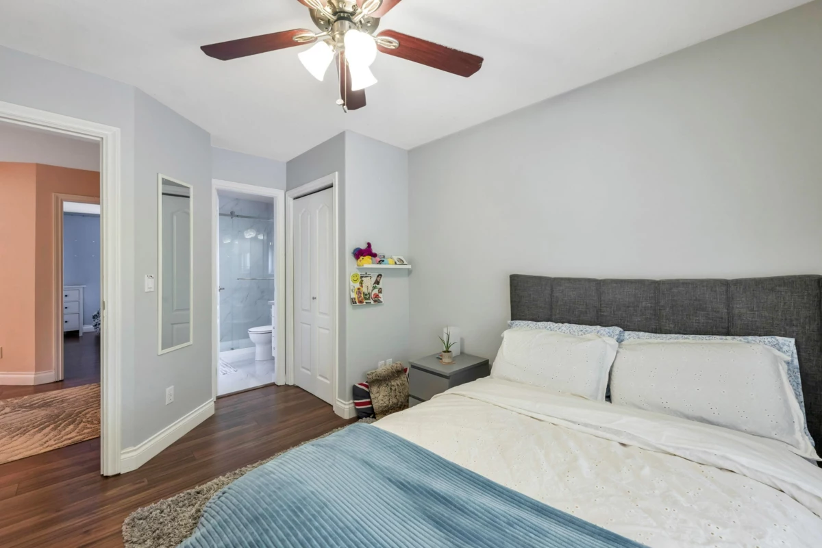Entry Foyer Photo of 6271 Arlington Street, Vancouver, BC