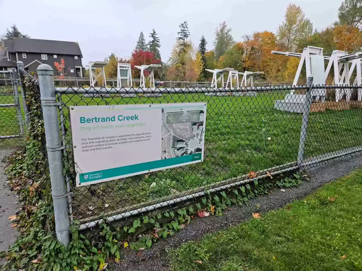 Living Room Photo of 255 27411 28 Avenue, Langley, BC