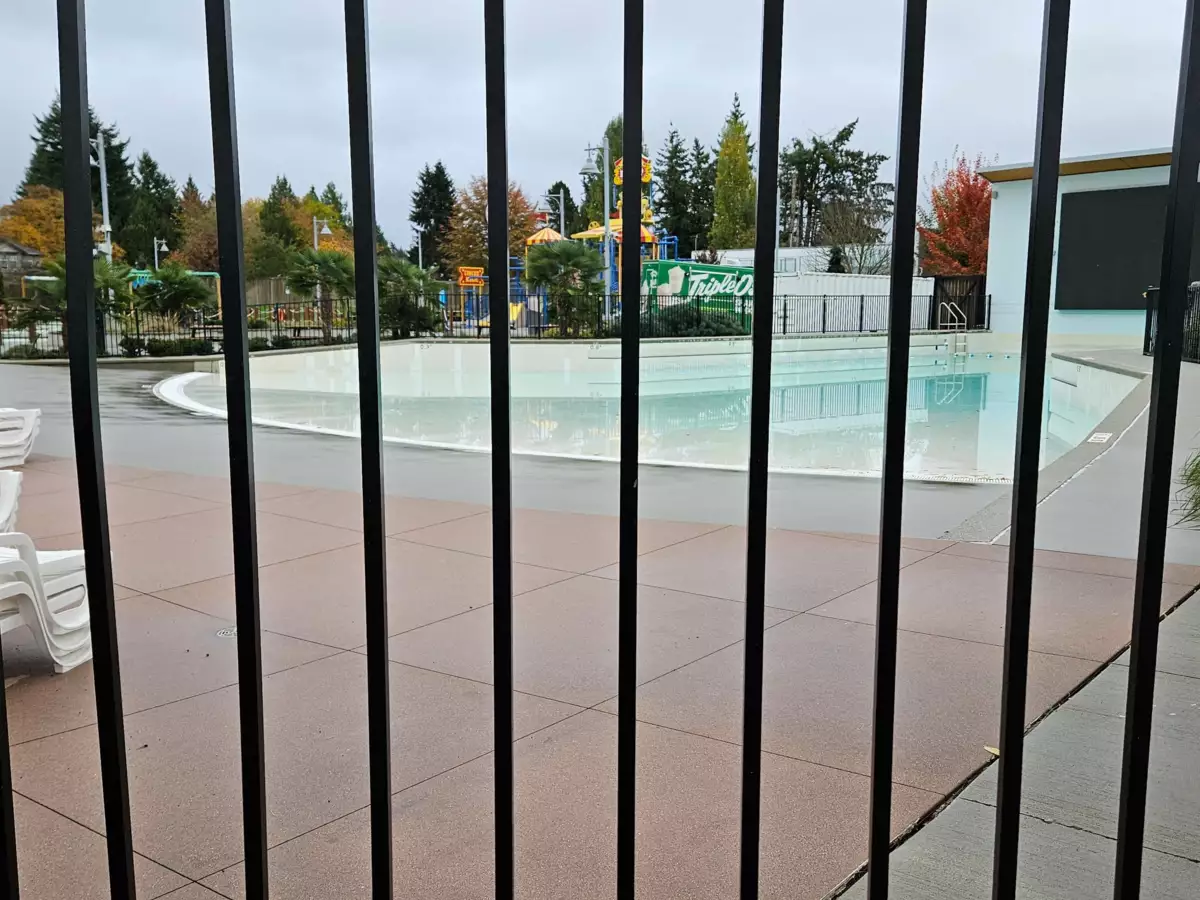 Primary Bathroom Photo of 255 27411 28 Avenue, Langley, BC