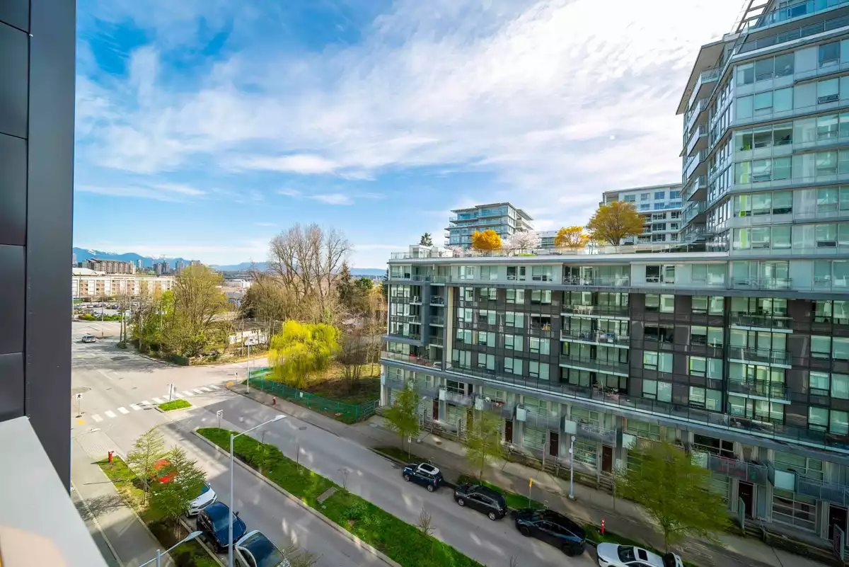 Family Room Photo of 804 8699 Hazelbridge Way, Richmond, BC