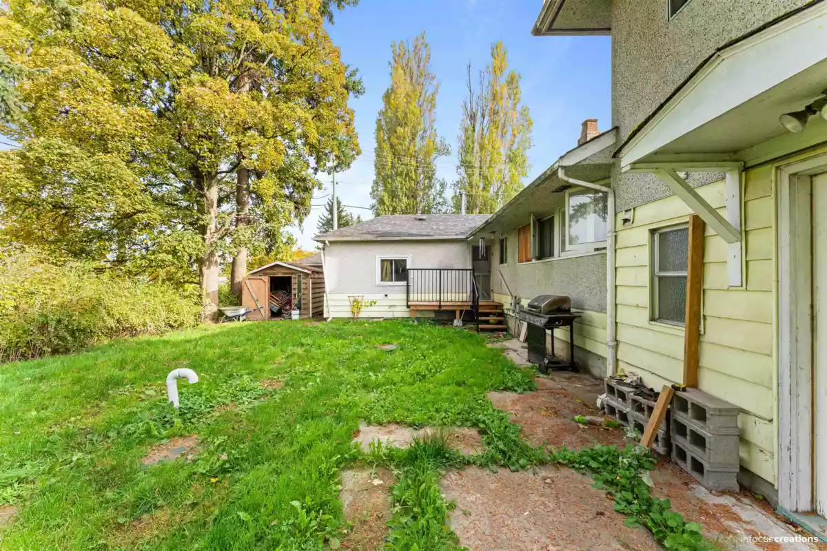 Dining Area Photo of 23311 Westminster Highway, Richmond, BC