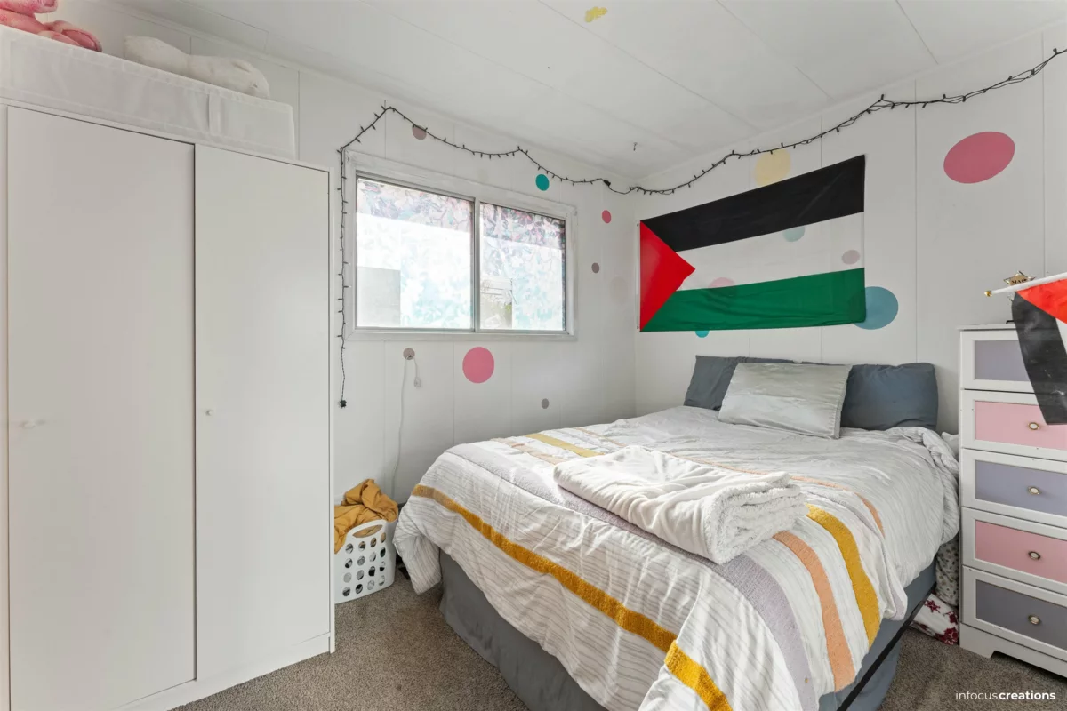 Kitchen Island Photo of 23311 Westminster Highway, Richmond, BC