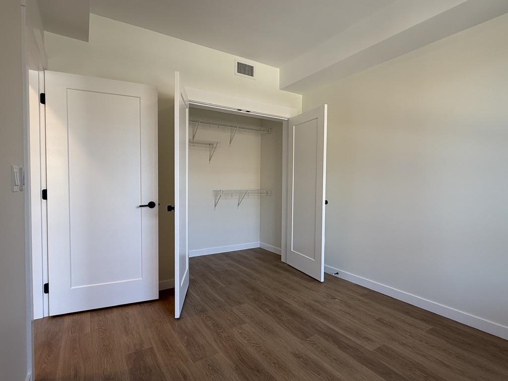 Primary Bathroom Photo of 204 27218 Aldergrove Town Centre Drive, Langley, BC