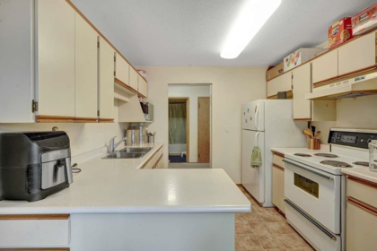 Primary Bathroom Photo of 104 2750 Fuller Street, Abbotsford, BC