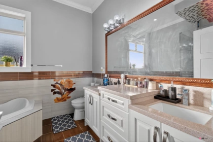 Guest Bathroom Photo of 14921 90 Avenue, Surrey, BC