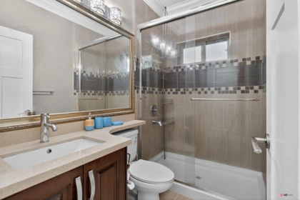 Hallway Photo of 14921 90 Avenue, Surrey, BC