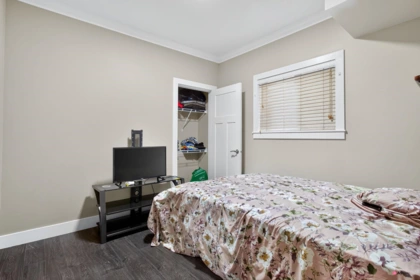 Hot Tub / Spa Photo of 14921 90 Avenue, Surrey, BC