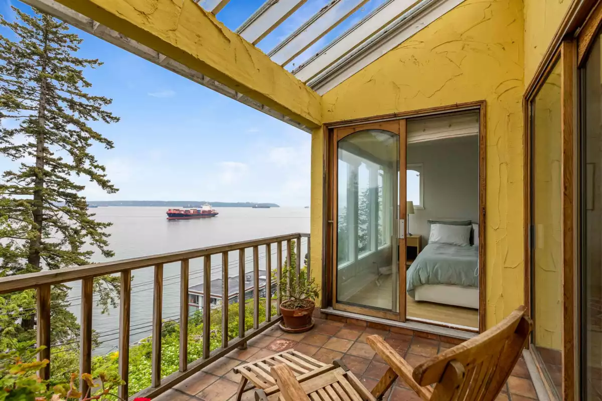 Basement Recreation Room Photo of 3615 Sunset Lane, West Vancouver, BC