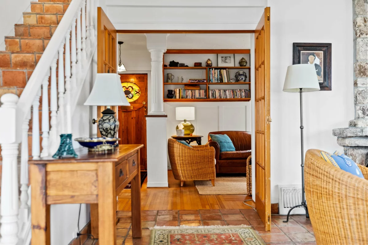Kitchen Photo of 3615 Sunset Lane, West Vancouver, BC