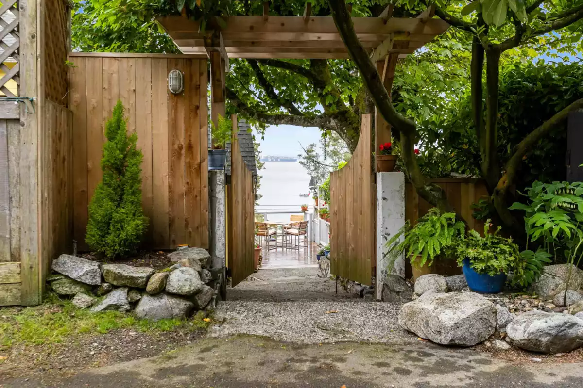 Staircase Photo of 3615 Sunset Lane, West Vancouver, BC