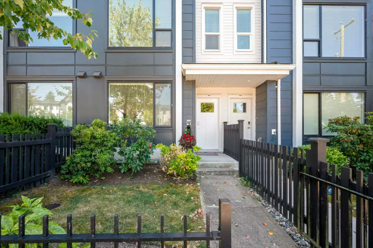 Fitness Center Photo Near 20 16337 23a Avenue, Surrey, BC