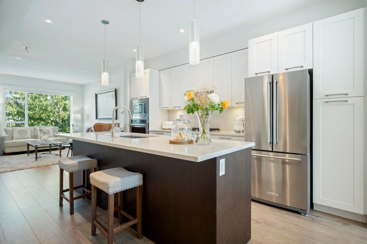 Living Room Photo of 20 16337 23a Avenue, Surrey, BC